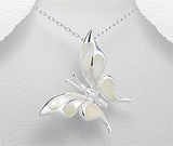 Pandantiv model fluturas cu sidef alb si argint