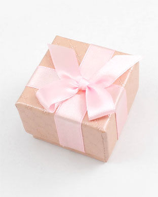 Cutie cu fundita roz pentru inel sau cercei 44-1220