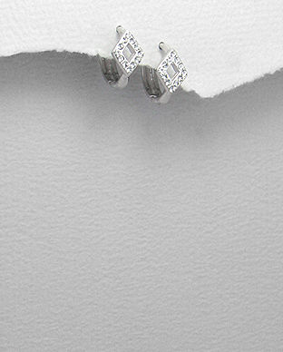 Cercei veriga mica din argint model romb cu cristale albe 11-1-i31290