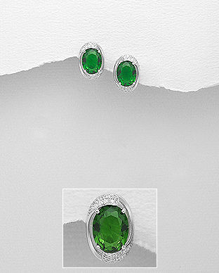 Cercei ovali din argint cu piatra mare verde si pietricele transparente 11-1-i59191