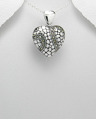 Pandantiv inima din argint cu marcasite 17-1-i23183