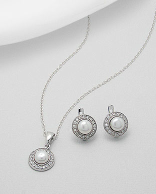 Set din argint cu aspect de aur alb cu perle de cultura: cercei si pandantiv 15-1-i4227
