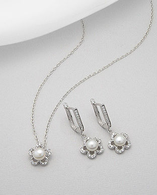 Set floricica din argint cu perle de cultura: cercei si pandantiv 15-1-i42207