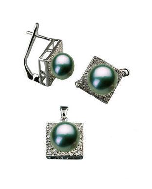Set din argint: cercei si pandantiv cu perla neagra de cultura 15-3-6257-NCP