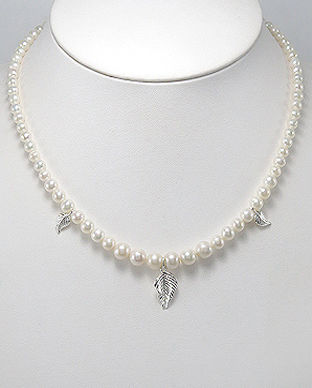 Colier cu perle de cultura si frunze din argint 14-1-i4535