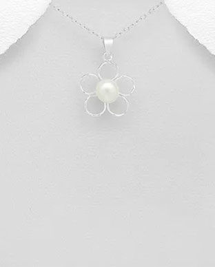 Pandantiv floricica din argint cu perla de cultura 17-1-i2945