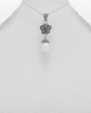 Pandantiv din argint model fluturas cu marcasite si perla de cultura 17-1-i57318