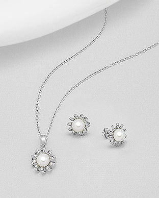 Set din argint floare cu perla de cultura si zirconiu: cercei si pandantiv 15-1-i5926