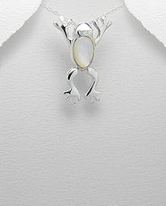 Pandantiv cu sidef alb din argint model broscuta cu labute mobile 17-1-i1792